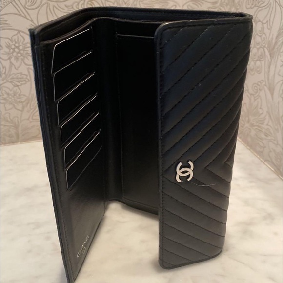 Chanel V Stitch Long Wallet wallet - Picture 1 of 4